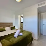 Clubrent - Coral Beach, 19th Floor - Sea View 아파트