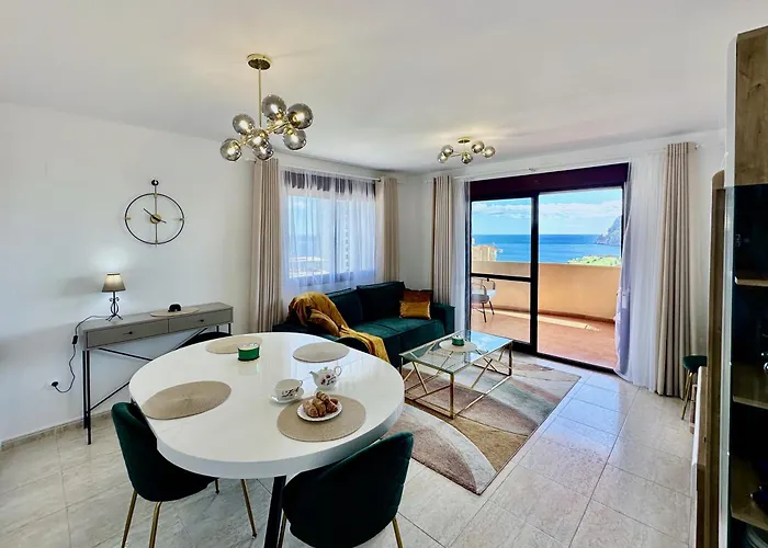 Clubrent - Coral Beach, 19th Floor - Sea View *