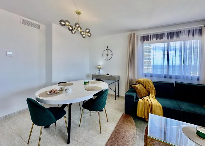 Clubrent - Coral Beach, 19th Floor - Sea View *