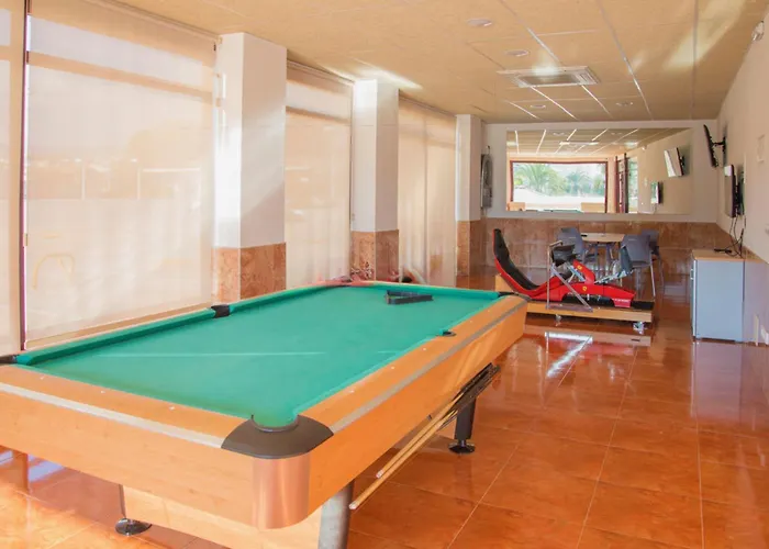 Clubrent - Coral Beach, 19th Floor - Sea View Apartment