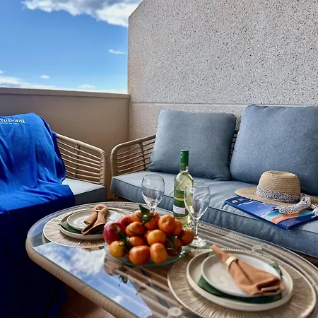 Apartment Clubrent - Coral Beach, 19th Floor - Sea View